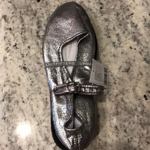 UO Metallic Silver Mary Jane Flats - Picture 5 of 5